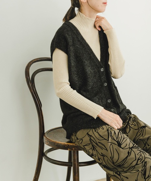 ITEMS URBANRESEARCH(アイテムズ アーバンリサーチ)の「ニットジレ(ベスト・レディース・ライトグレー/ブラック・FREE)」の19枚目の写真