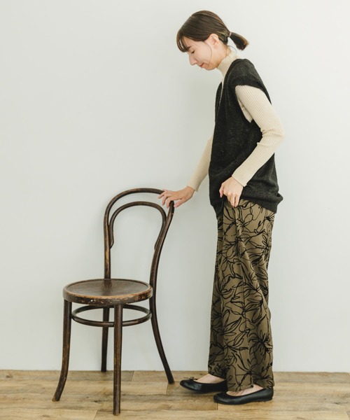 ITEMS URBANRESEARCH(アイテムズ アーバンリサーチ)の「ニットジレ(ベスト・レディース・ライトグレー/ブラック・FREE)」の21枚目の写真