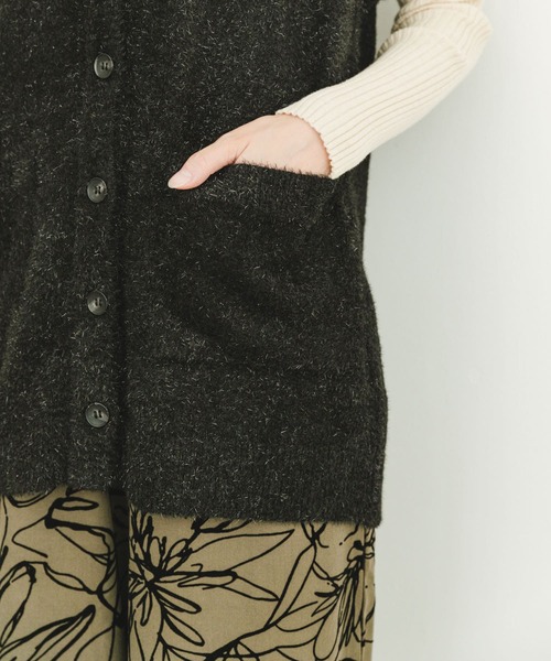 ITEMS URBANRESEARCH(アイテムズ アーバンリサーチ)の「ニットジレ(ベスト・レディース・ライトグレー/ブラック・FREE)」の5枚目の写真