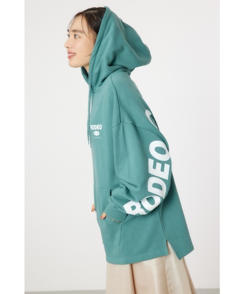 RODEO CROWNS WIDE BOWL（ロデオクラウンズワイドボウル）の「オーバービッグロゴパーカー（パーカー・レディース・ブラック/グリーン/スモークピンク・FREE）」の11枚目の写真