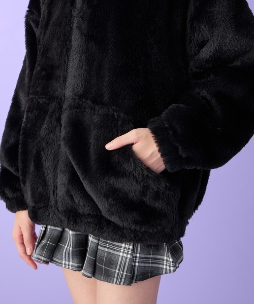 シシクイふわふわパーカー黒