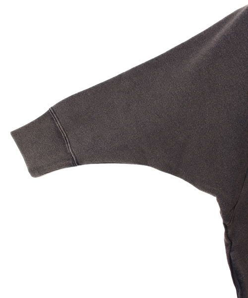 MARKEY'S(マーキーズ)の「フェード加工SWドルマンワンピース (130~150cm)(ワンピース・キッズ・チャコール/ネイビー/マスタード・150/140/130)」の6枚目の写真