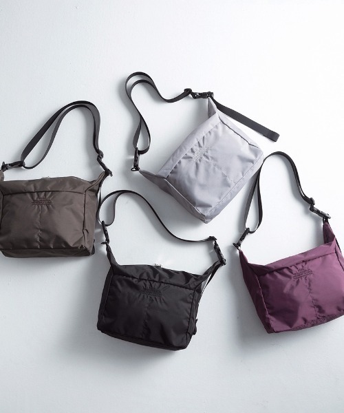 TIMELESS COMFORT（タイムレスコンフォート）の「SOLEIL(ソレイユ) アンドノーマリーショルダーバッグ（ショルダーバッグ・レディース・ブラック/グレー/ブラウン/パープル・ONE SIZE）」の10枚目の写真