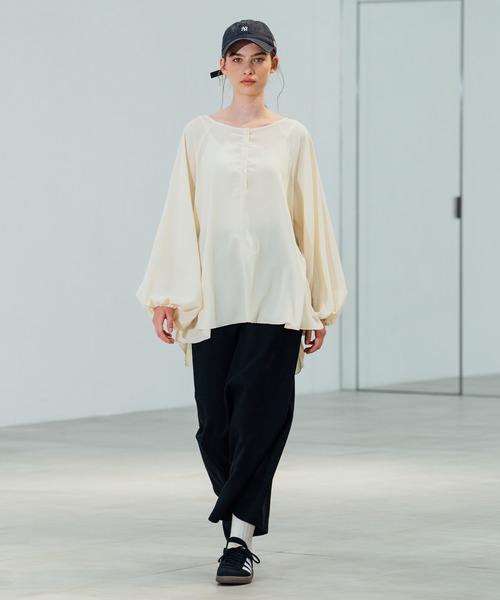 CITY TOKYO(シティトウキョウ)の「ヨウリュウチュニックブラウス(シャツ/ブラウス・レディース・アイボリー/ブラック・FREE)」の15枚目の写真