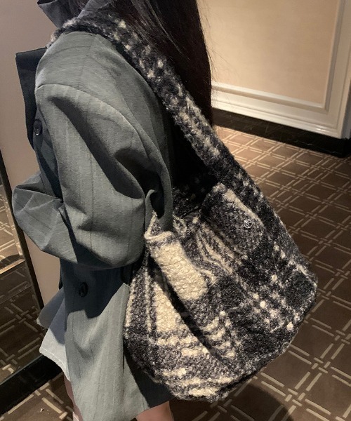 ウールライクショルダーバッグ（ショルダーバッグ）｜Vipoa（ヴィポア