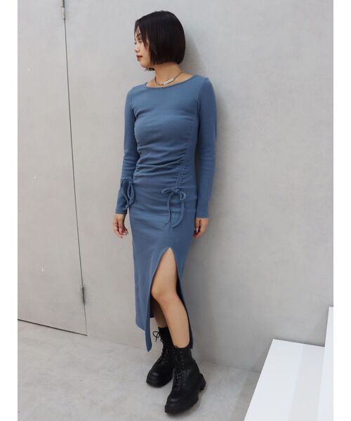 EVRIS(エヴリス)の「ドロストギャザーロングワンピース(ワンピース・レディース・ブラック/ブルー/チャコールグレー・FREE)」の20枚目の写真