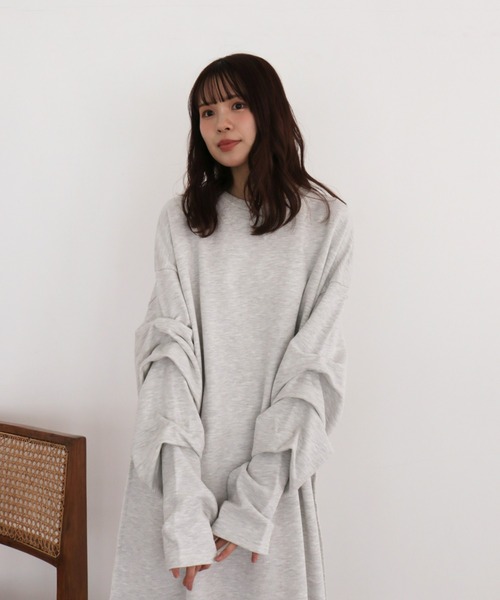 Olu.（オルドット）の「スリーブタックスウェットワンピース（ワンピース・レディース・ライトグレー/チャコールグレー・0/1）」の12枚目の写真