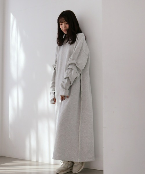 Olu.（オルドット）の「スリーブタックスウェットワンピース（ワンピース・レディース・ライトグレー/チャコールグレー・0/1）」の8枚目の写真