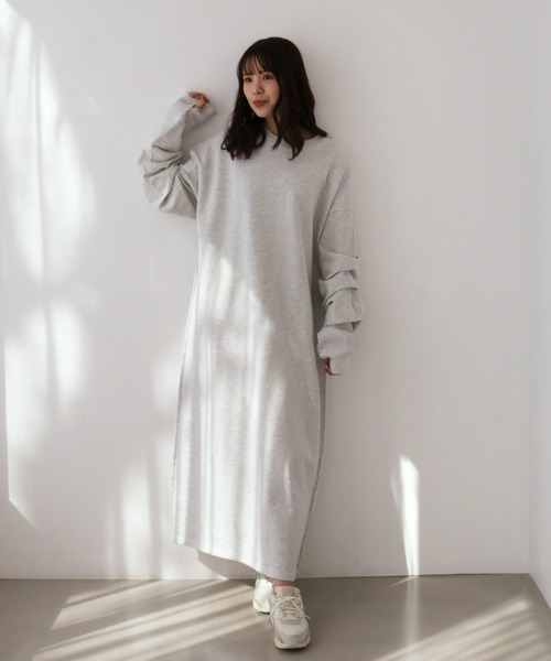 Olu.（オルドット）の「スリーブタックスウェットワンピース（ワンピース・レディース・ライトグレー/チャコールグレー・0/1）」の9枚目の写真