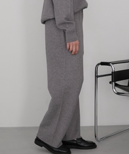 LA PEAU DE GEM(ラポドゥジェム)の「【LA PEAU DE GEM】 スムースニットパンツ(その他パンツ・レディース・グレー/ホワイト/ブラック・2/1)」の19枚目の写真