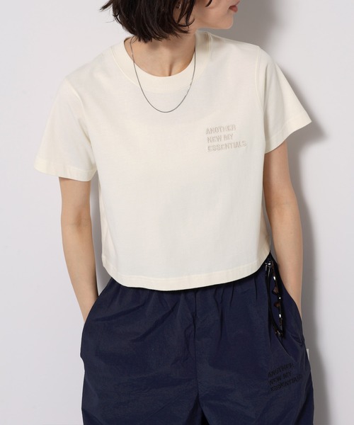 ANME(アンメ)の「【新色追加】ANME刺繍ロゴミニTシャツ(Tシャツ/カットソー・レディース・ホワイト×ブラック/グレー系その他/ホワイト×レッド/ホワイト×ブルー/ブラック×ホワイト/ライトグレー系/ベージュ系その他/ホワイト×グレー・M/L)」の8枚目の写真