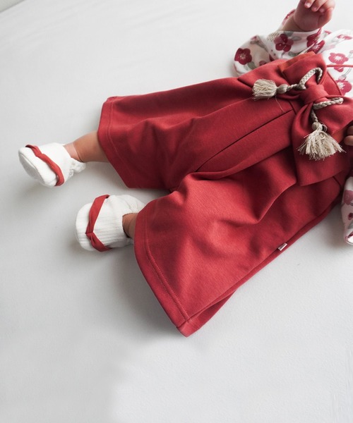 mocmof(モクモフ)の「mocmof 袴ロンパース (うめ柄) レッド 80(ロンパース・キッズ・レッド・80cm)」の8枚目の写真