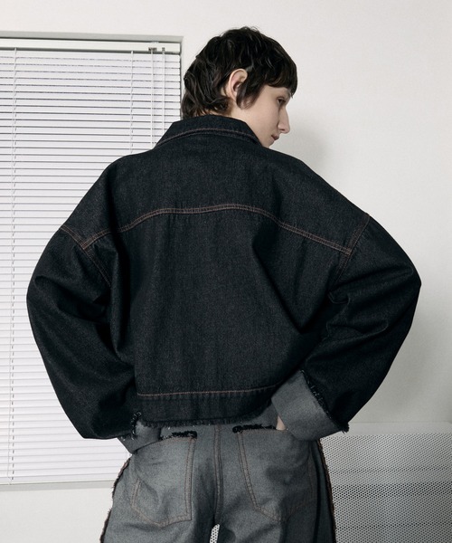le ELMi（ルエルミ）の「Roll-up fringe denim jacket / ロールアップ フリンジ デニムジャケット【セットアップ対応】（デニムジャケット・レディース・ブラック/ブルー・FREE）」の15枚目の写真