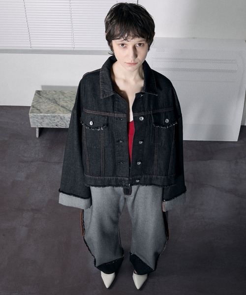 le ELMi（ルエルミ）の「Roll-up fringe denim jacket / ロールアップ フリンジ デニムジャケット【セットアップ対応】（デニムジャケット・レディース・ブラック/ブルー・FREE）」の16枚目の写真