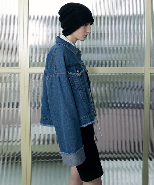 le ELMi（ルエルミ）の「Roll-up fringe denim jacket / ロールアップ フリンジ デニムジャケット【セットアップ対応】（デニムジャケット・レディース・ブラック/ブルー・FREE）」の3枚目の写真