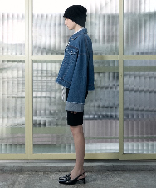 le ELMi（ルエルミ）の「Roll-up fringe denim jacket / ロールアップ フリンジ デニムジャケット【セットアップ対応】（デニムジャケット・レディース・ブラック/ブルー・FREE）」の8枚目の写真
