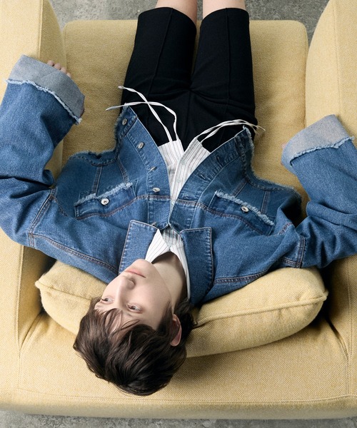 le ELMi（ルエルミ）の「Roll-up fringe denim jacket / ロールアップ フリンジ デニムジャケット【セットアップ対応】（デニムジャケット・レディース・ブラック/ブルー・FREE）」の12枚目の写真