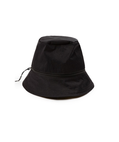 JNBY（ジェーエヌビーワイ）の「2-way Zip-off Crown Bucket Hat / 2wayバケットハット（ハット・メンズ・ブラック/ベージュ・ONE SIZE）」の9枚目の写真