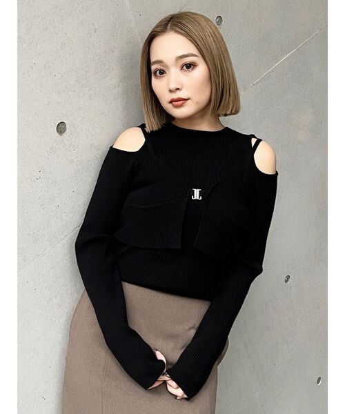 MURUA(ムルーア)の「フロントホックカットアウトニット(ニット/セーター・レディース・ピンク/ブラック/アイボリー・FREE)」の4枚目の写真
