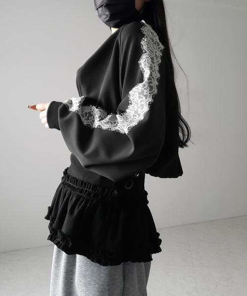 me+em select(ミームセレクト)の「【 3color 】裾フリルレイヤード長袖トップス / hem frill layered long sleeve tops(Tシャツ/カットソー・レディース・グレー/ブラック/ホワイト・FREE)」の7枚目の写真