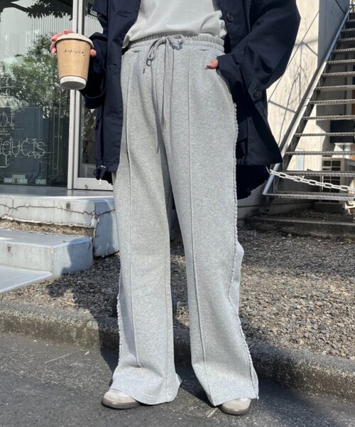 CIAOPANIC TYPY（チャオパニックティピー）の「フリンジ微フレアスウェットパンツ（その他パンツ・レディース・オフホワイト/グレー・ONE SIZE）」の21枚目の写真