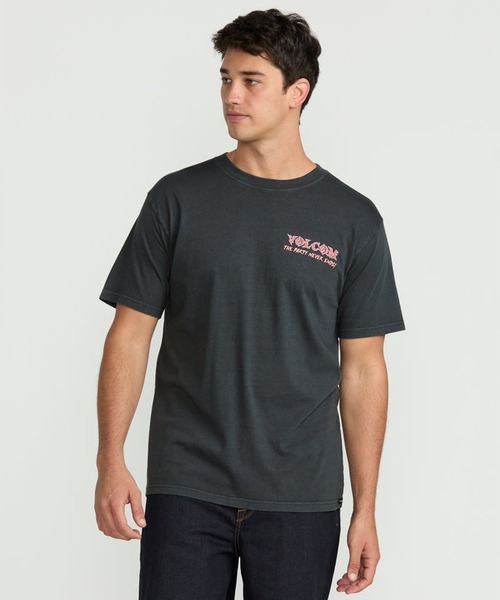 VOLCOM（ボルコム）の「VOLCOM/ボルコム 半袖Tシャツ バックプリント NEVER ENDS SST A5222500（Tシャツ/カットソー・メンズ・ブラック・XL/L/M）」の2枚目の写真