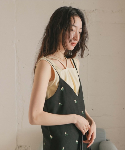 titivate（ティティベイト）の「前後2wayデザインリブタンクトップ（タンクトップ・レディース・グレイッシュベージュ/アイボリー/ブラック/ブラウン/チャコール/イエロー・S/M/L）」の9枚目の写真