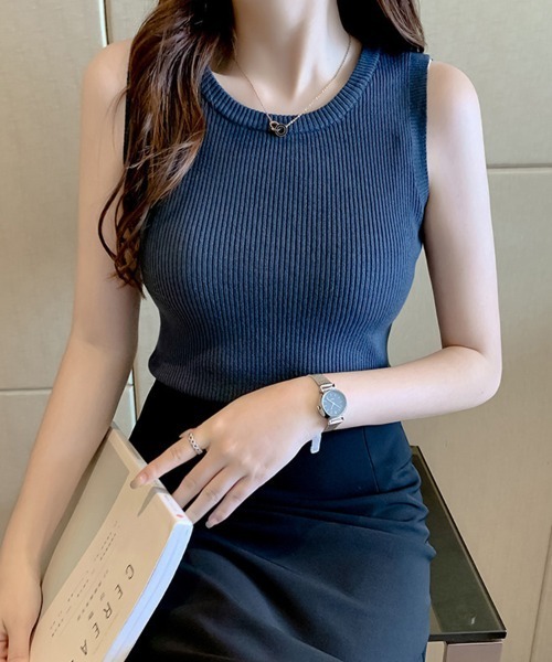 SallyLunn(サリーラン)の「【大人のきれい見え】リブハイネックノースリーブトップス(Tシャツ/カットソー・レディース・アイボリー/ブラック/ホワイト/ブラウン/ダークブラウン/ベージュ/ネイビー・FREE)」の7枚目の写真