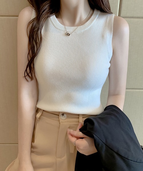 SallyLunn(サリーラン)の「【大人のきれい見え】リブハイネックノースリーブトップス(Tシャツ/カットソー・レディース・アイボリー/ブラック/ホワイト/ブラウン/ダークブラウン/ベージュ/ネイビー・FREE)」の2枚目の写真