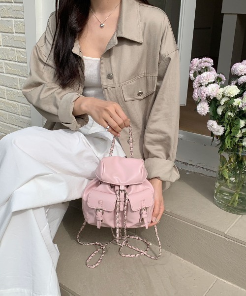 FINEnough(ファインナフ)の「ダブルポケットチェーンひもナップサック(ショルダーバッグ・レディース・グレー/ピンク/ホワイト/ブラック・FREE)」の10枚目の写真