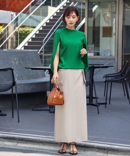 ELFRANK（エルフランク）の「ケープスリットスリーブニットプルオーバー（ニット/セーター・レディース・ブラック/グリーン/オフホワイト/ベージュ/レッド/ピンク・FREE）」の17枚目の写真