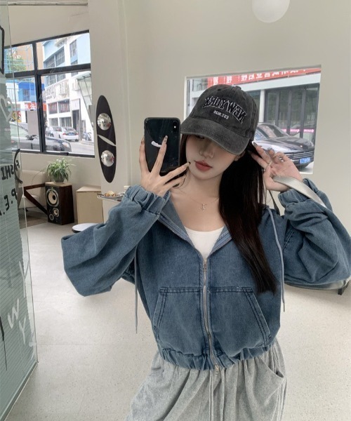 almo(アルモ)の「【LAMPOON】ブリーチデニムジップパーカー(パーカー・レディース・ブルー/ブラック・FREE)」の3枚目の写真