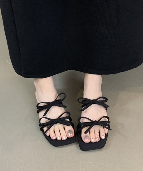 Mejoul(メジュール)の「ダブルリボンフラットミュールサンダル(サンダル・レディース・ピンク/ブラック/パープル・S/M/L)」の2枚目の写真