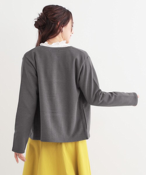 SHOO・LA・RUE（シューラルー）の「【洗える/S-LL】大人カジュアルコーデに ミニ裏毛スナップカーディガン（カーディガン/ボレロ・レディース・ライトグレー/ホワイト/ピンク系/チャコールグレー・01/04/03/02）」の10枚目の写真