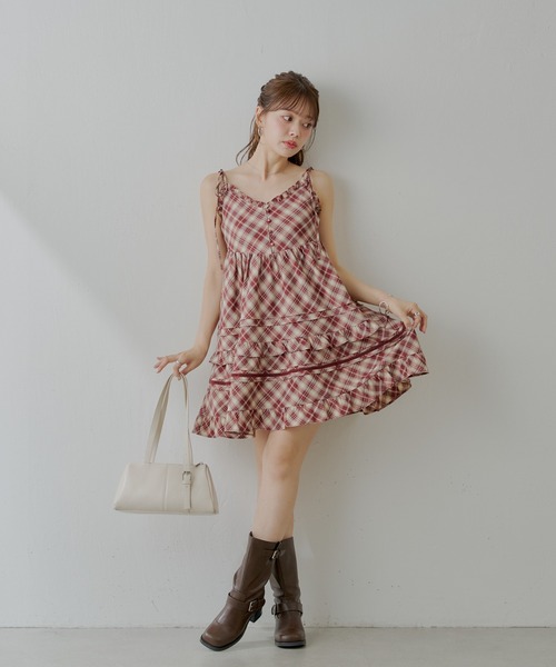 Chico（チコ）の「【WEB限定追加】肩リボンコットンレースフリルキャミミニワンピ（ワンピース・レディース・ブルー/ブラック/ホワイト/レッド系その他2/ネイビー/ブラウン・FREE）」の13枚目の写真