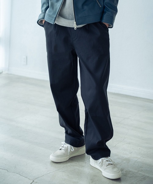 RATTLE TRAP（ラトルトラップ）の「【ハイパーストレッチ】 タックワイドテーパードイージーパンツ/チノパンツ（チノパンツ・メンズ・ブラック/ベージュ・M/L）」の2枚目の写真