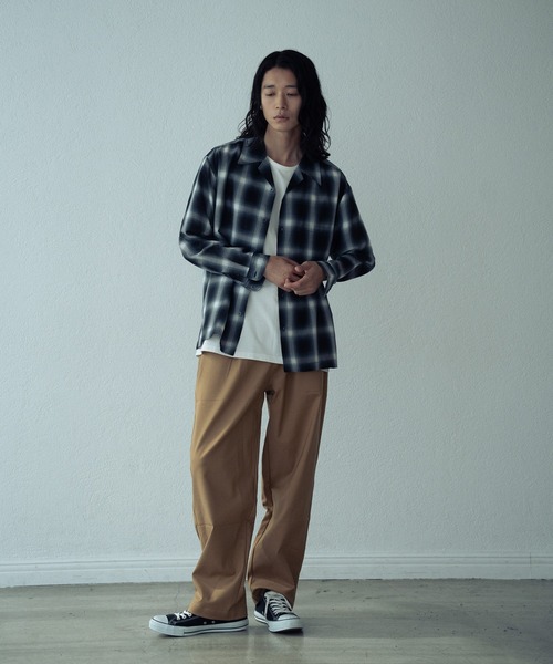 RATTLE TRAP（ラトルトラップ）の「【ハイパーストレッチ】 タックワイドテーパードイージーパンツ/チノパンツ（チノパンツ・メンズ・ブラック/ベージュ・M/L）」の4枚目の写真