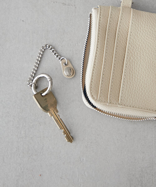 BIRTHDAY BAR(バースデイバー)の「【onoff// オノフ】本革ミニマルチウォレット(財布・レディース・アイボリー/キャメル/オリーブ/ブラック/ベージュ/ブラック系その他/グレー・0)」の17枚目の写真