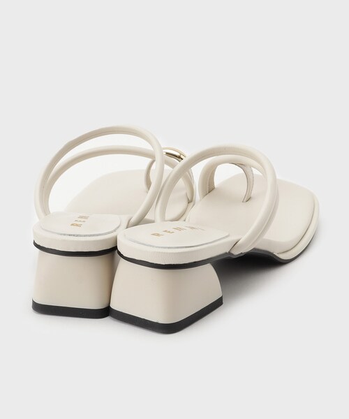 GALLEST（ギャレスト）の「【REMME】スクエアトゥサンダル（サンダル・レディース・オフホワイト/ブラック・40/35）」の5枚目の写真