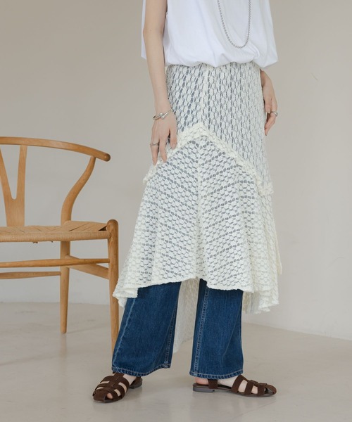 LOWRYS FARM(ローリーズファーム)の「レースイレヘムスカート 572900(スカート・レディース・アイボリー/ブラック・FREE)」の1枚目の写真