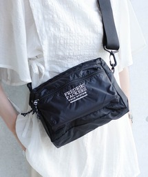 FREDRIK PACKERS（フレドリックパッカーズ）の「【FREDRIK PACKERS】210D ACCORD SHOULDER BAG ＜M＞ 210デニール アコード ショルダーバッグ Mサイズ（ショルダーバッグ）」