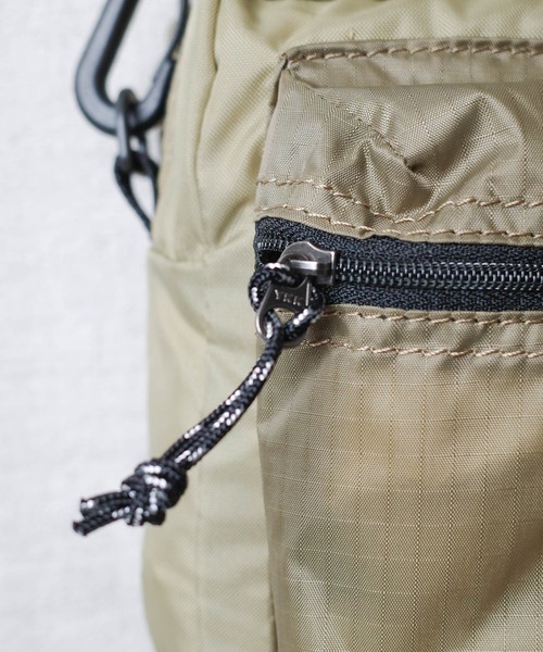 FREDRIK PACKERS(フレドリックパッカーズ)の「【FREDRIK PACKERS】210D ACCORD SHOULDER BAG <M> 210デニール アコード ショルダーバッグ Mサイズ(ショルダーバッグ・レディース・ブラック/ベージュ・MEDIUM)」の10枚目の写真