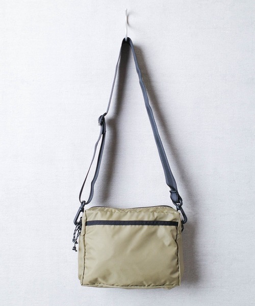FREDRIK PACKERS(フレドリックパッカーズ)の「【FREDRIK PACKERS】210D ACCORD SHOULDER BAG <M> 210デニール アコード ショルダーバッグ Mサイズ(ショルダーバッグ・レディース・ブラック/ベージュ・MEDIUM)」の13枚目の写真