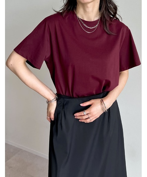 Re:EDIT（リエディ）の「[接触冷感]コットンブレンドスムース天竺ベーシックTシャツ（Tシャツ/カットソー・レディース・ブラック/グレイッシュベージュ/チャコールグレー/ホワイト/ボルドー/ワインレッド/ネイビー/ベージュ・MEDIUM/LARGE/X-LARGE）」の7枚目の写真