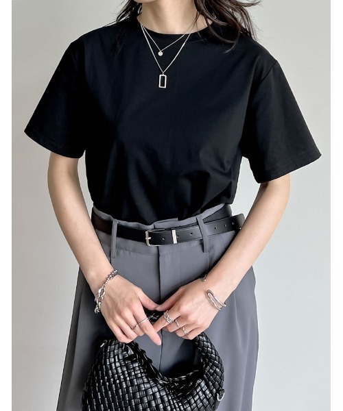 Re:EDIT（リエディ）の「[接触冷感]コットンブレンドスムース天竺ベーシックTシャツ（Tシャツ/カットソー・レディース・ブラック/グレイッシュベージュ/チャコールグレー/ホワイト/ボルドー/ワインレッド/ネイビー/ベージュ・MEDIUM/LARGE/X-LARGE）」の12枚目の写真