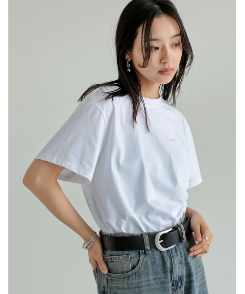 Re:EDIT（リエディ）の「[接触冷感]コットンブレンドスムース天竺ベーシックTシャツ（Tシャツ/カットソー・レディース・ブラック/グレイッシュベージュ/チャコールグレー/ホワイト/ボルドー/ワインレッド/ネイビー/ベージュ・MEDIUM/LARGE/X-LARGE）」の15枚目の写真