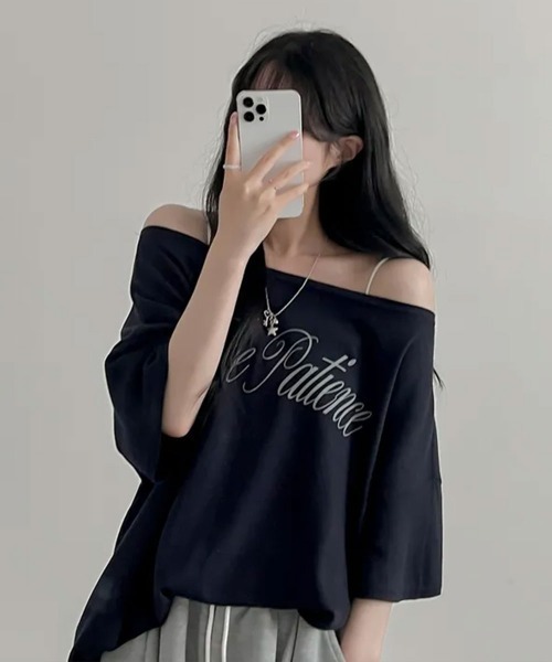 NANAHACHI(ナナハチ)の「2WAYオーバーサイズ半袖カットソー(Tシャツ/カットソー・レディース・カーキ/ネイビー/ライトグレー・FREE)」の17枚目の写真