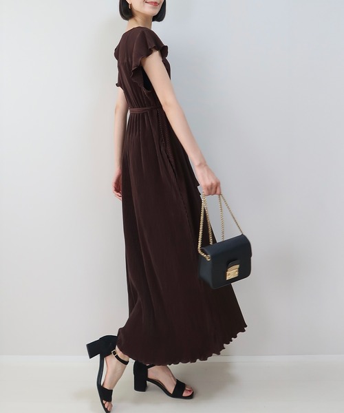 INTERPLAY（インタープレイ）の「【INTERPLAY x MAYUKO】Whisper Flow Pleated Dress-Green-625150004-22F（ワンピース・レディース・ブラウン/グリーン/ネイビー・FREE）」の7枚目の写真