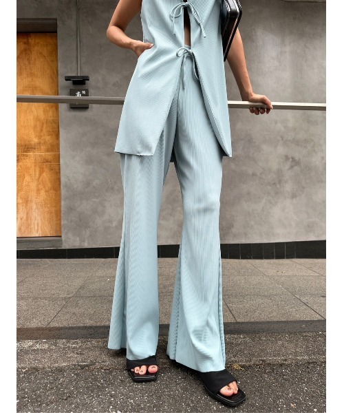 TRUNC（トランクエイティーエイト）の「Smooth Rib 2way Ribbon Tops（その他トップス・レディース・ブルー/ブラック/アイボリー・FREE）」の17枚目の写真