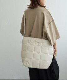 notch.（ノッチ）の「キルティングビッグショルダーバッグ（トートバッグ）」